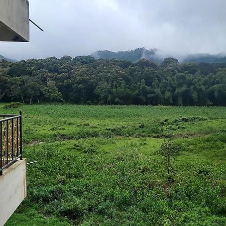 Jungle Palace Homestay Thekkady Eksteriør billede