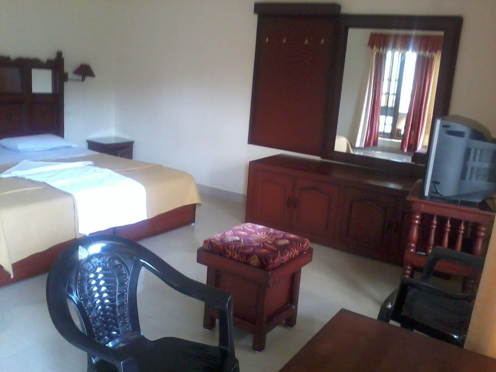 Jungle Palace Homestay Thekkady Eksteriør billede