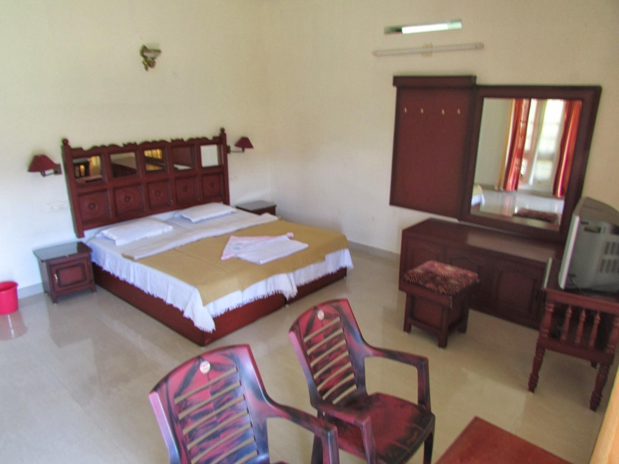 Jungle Palace Homestay Thekkady Eksteriør billede